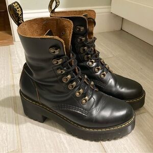 Dr. Martens Leona Boot, Size 7